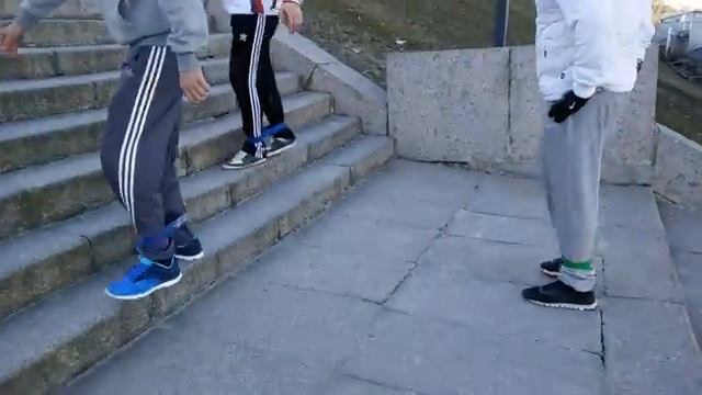 уличный фитнес - сушим бедра смотреть онлайн