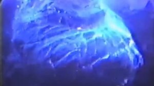 Раскалённая лава под водой