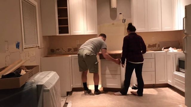 Kitchen Renovation Part 1: Cabinet Demo And Install Timelapse смотреть онлайн