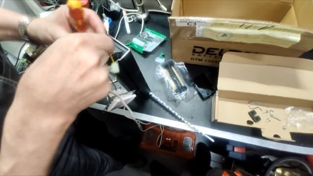 Установка цепного электро привода для открывания окна. Ucs