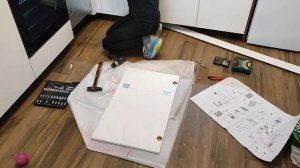 МОНТАЖ ПОСУДОМОЕЧНОЙ МАШИНЫ В ГОТОВУЮ КУХНЮ / КАК УСТАНОВИТЬ ПОСУДОМОЕЧНУЮ МАШИНУ