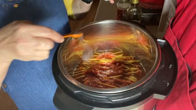 Instant Pot Spaghetti & Meatballs смотреть онлайн