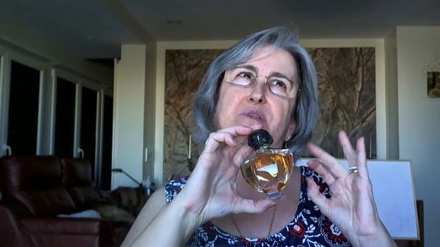 GUERLAIN, SHALIMAR, nI necesita presentación: Un perfume maravilla de casi un siglo de historia. смотреть онлайн