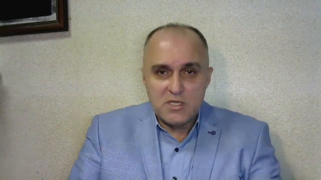 У мужчины на левой руке кольцо, что это означает смотреть онлайн