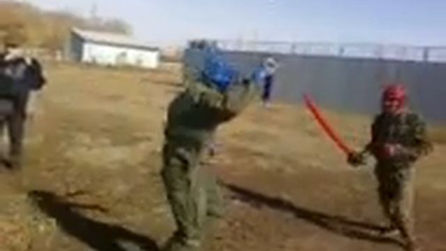 на палках,Рукопашный бой! смотреть онлайн