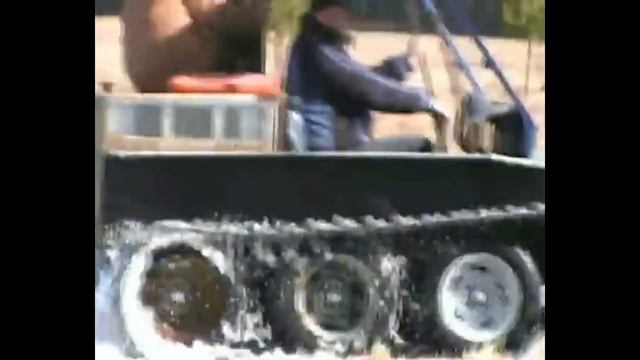 Самодельные гусеничные вездеходы прошлого смотреть онлайн
