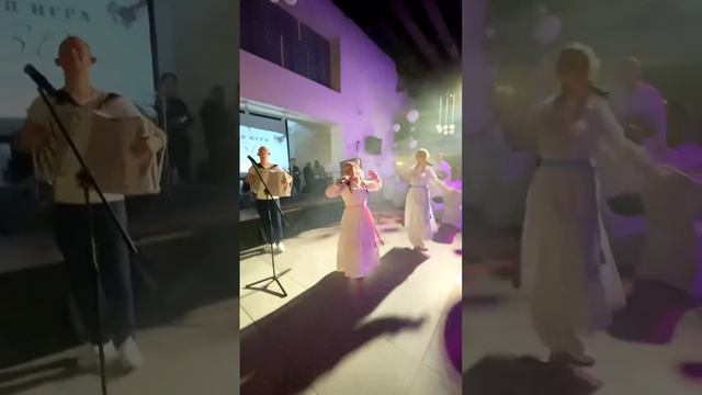 Как Вам такая смена образа? #shots #русскийстиль #группанакорпоратив смотреть онлайн