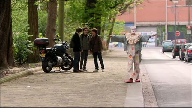 Bande annonce CRRAV смотреть онлайн