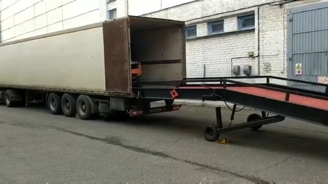 Мобильная эстакада (рампа) г/п 10 тонн