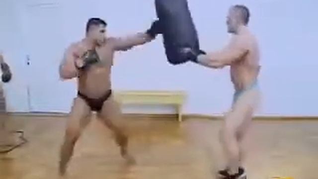 КАЧКИ КОЧКИ БОКСЁР ПРОТИВ КАЧКА РЖАЧ УГАР MEMS КАК НАКАЧАТЬ ТЕЛО смотреть онлайн