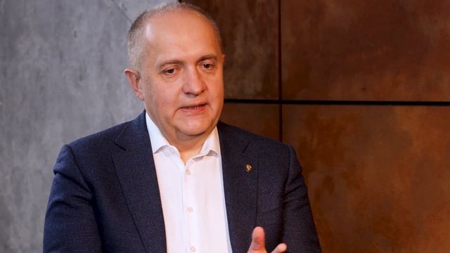 УПРАВЛЕНИЕ ОБРАЗОВАНИЕМ. Эксперт Басюк В.С., декан ФПО МГУ им. Ломоносова, и.о. вице-президента РАО смотреть онлайн