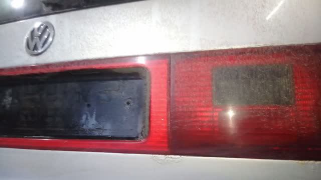 Как снять фару с двери багажника в Фольксваген Шаран 2001г смотреть онлайн