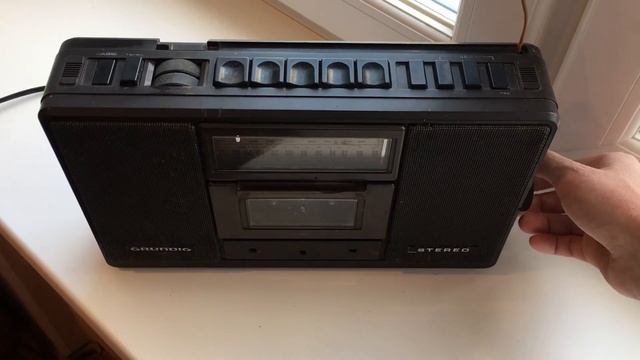 Старый приёмник Grundig смотреть онлайн