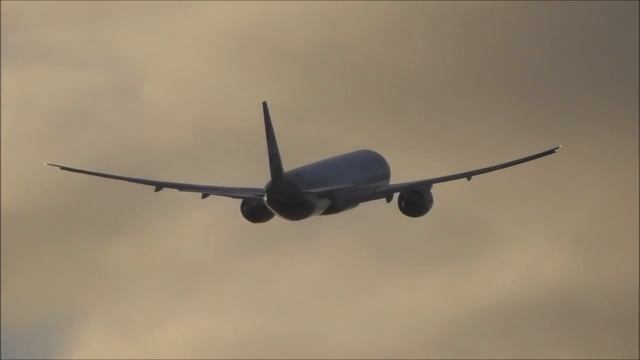 Sunset Departures at London Heathrow Airport - Heavies Only! смотреть онлайн
