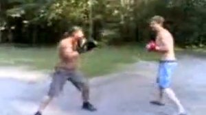 Качок против боксера