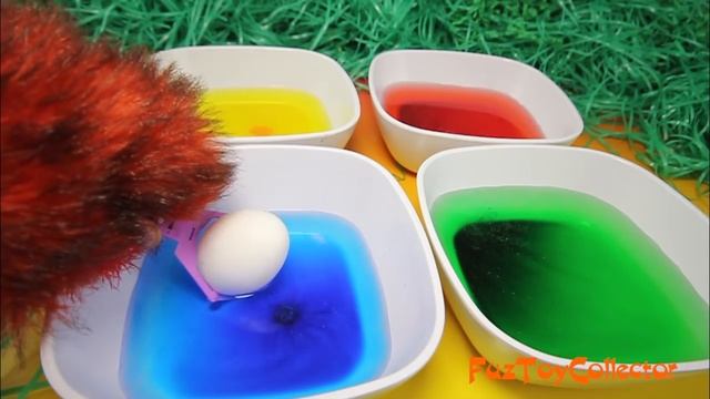 Coloring Easter Eggs with Silly Monsters and Tomy Hide 'n' Squeak Eggs Review смотреть онлайн