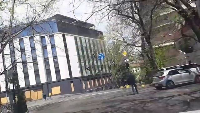 Одесса в цветении каштанов. Прокатимся по улицам. смотреть онлайн