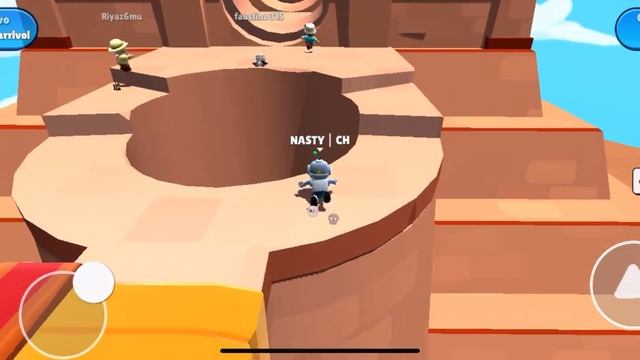 THIS IS HOW I WIN EVERY GAME ON STUMBLE GUYS? | #stumbleguys #mrkellow #iphone смотреть онлайн