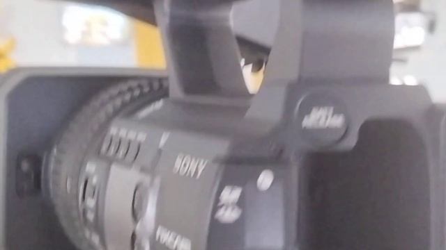 Beli Handrycam Sony HXR-NX100 Di Aplikasi Online - Bikin Degdegan смотреть онлайн