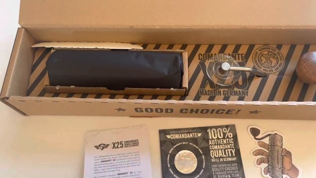 Unboxing of the new Comandante Trailmaster x25 смотреть онлайн
