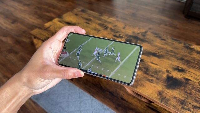 Pixel 8 Pro Review: 3 Months Later! (Battery & Camera Test) смотреть онлайн
