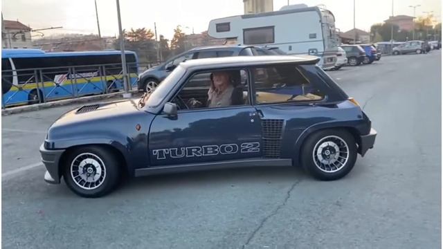Renault 5 maxi Turbo 2 "Incontro molto Speciale" смотреть онлайн