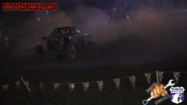 YEAGER BOMB MEGA TRUCK FREESTYLE смотреть онлайн