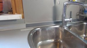 Как установить врезной диспансер (дозатор) для жидкого мыла с АлиЭкспресс в столешницу.