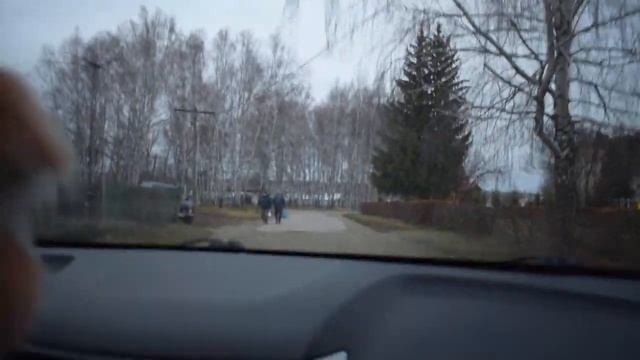 Предлагал всем, ни кому не надо. Просто выкинул в мусор. смотреть онлайн