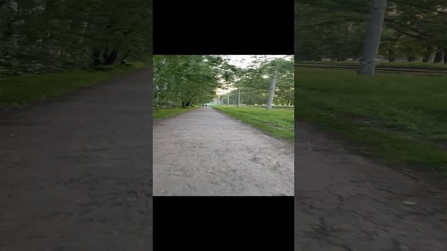 Погонял вечером на самокате 😎 смотреть онлайн