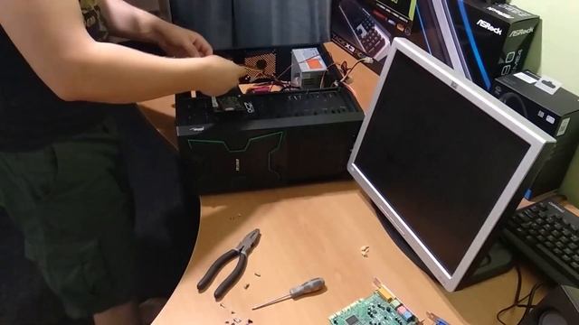 PIII-800MHz - Building! смотреть онлайн