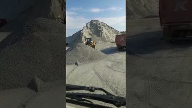 Погрузка на карьере щебня гранитного фр 5/20 смотреть онлайн