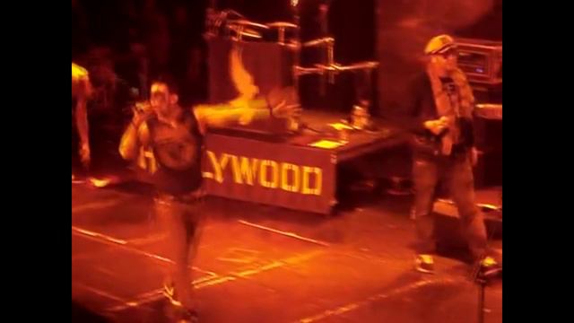 Забавные Моменты На Концертах Hollywood Undead #2 смотреть онлайн