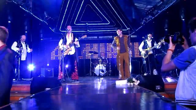 группа ЛЯВОНЫ - Косил Василь сено смотреть онлайн