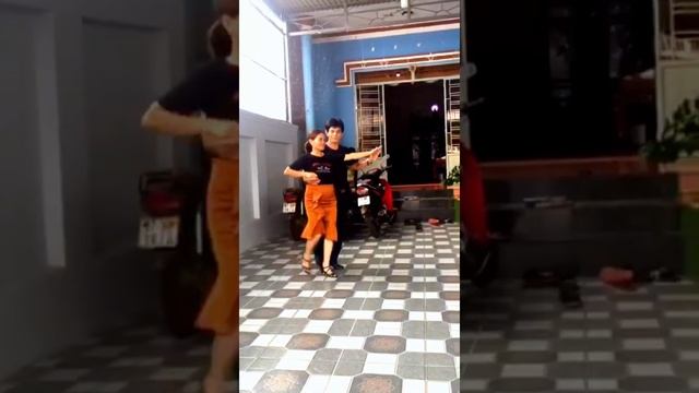 Giao lưu Tango cùng với thầy смотреть онлайн