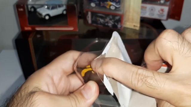 Majorette Diecast 2x Random Unboxing Renault McLaren смотреть онлайн