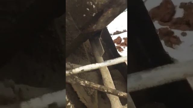 Заливка бетона. Фундамент. Зимний бетон М300. смотреть онлайн