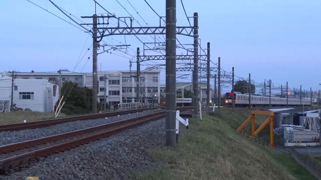 土手を登る全国交通安全運動号 東武東上線50000系51007F /Tobu Tojo Line EMU/2013.04.04 смотреть онлайн