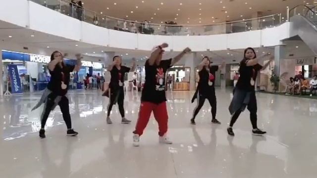 123 HOLA REMIX | SOFIA REYES | Batang Ninetees | Team Bruha | Zumba Fitness смотреть онлайн