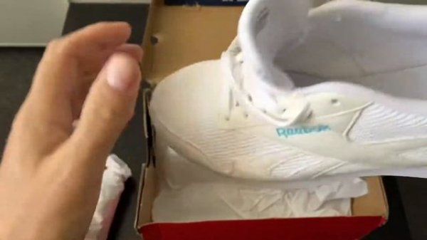 Летние кроссовки REEBOK ROYAL CLASSIC JOGGER за 2399. Лучшая цена-качество.