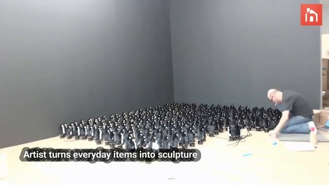An Interactive Mirror Installation of 450 Plush Penguins Powered by Xbox Kinect смотреть онлайн