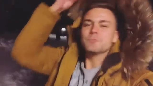 Раздевайся, не оставь ничего на теле | Автор Sitnik Sergey смотреть онлайн