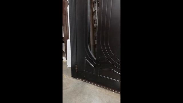 Двустворчатые входные двери со стеклом для загородного дома, купить напрямую с завода. смотреть онлайн