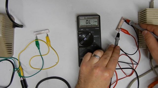 Commodore 64 - PSU and capacitor testing - what to check before powering on your смотреть онлайн