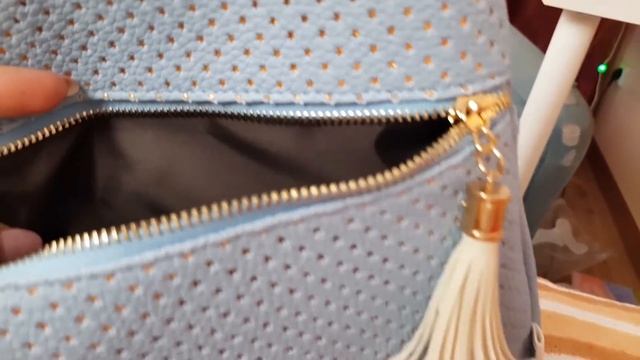 LIFE VLOG: Ищем Нашу Посылку! Лика Пишет Сочинения - Готовится к ОГЭ! У Меня Новый Рюкзак смотреть онлайн