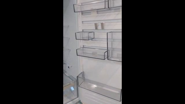 Встраиваемый холодильник AEG SCR819F8FS смотреть онлайн