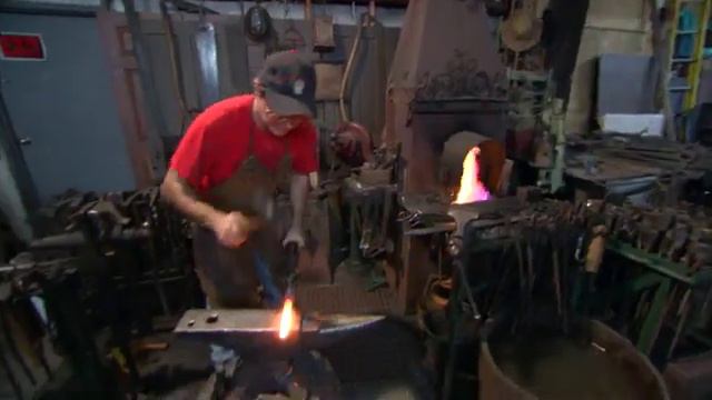 Exclusive Preview of A Rustic Finish! | Trade School | This Old House смотреть онлайн