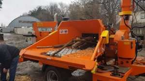 Дробилка веток Скорпион 500 ручная загрузка Лучший измельчитель веток для дорожных служб и ЖКХ