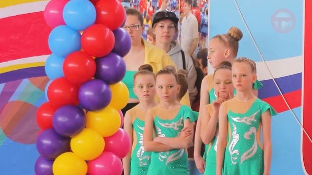 Представительницы эстетической гимнастики встретились на традиционных соревнованиях в нашем городе смотреть онлайн