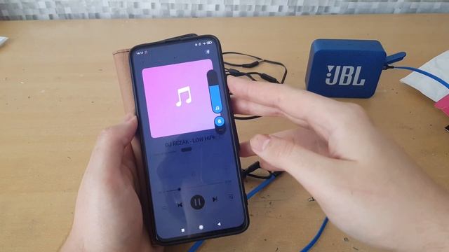 LEVNÝ BLUETOOTH ADAPTÉR PRO DRÁTOVÁ SLUCHÁTKA NEBO REPRODUKTOR 4K